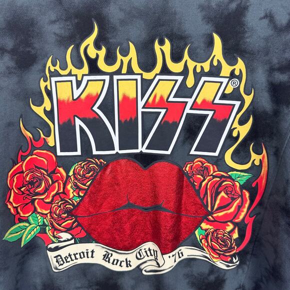 Kiss Adult Detroit Rock City 76' Flames Lips Grey Tie-Dye Crewneck T-Shirt 3XL - Picture 7 of 8
